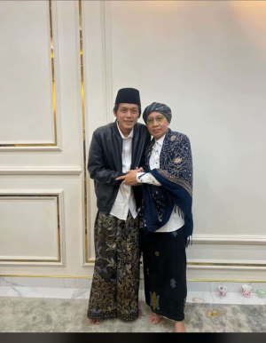 Dua Pilar Kebijaksanaan Bersatu: Buya Yahya dan Gus Iqdam Bertemu, Silaturahmi Memperkuat Ukhuwah