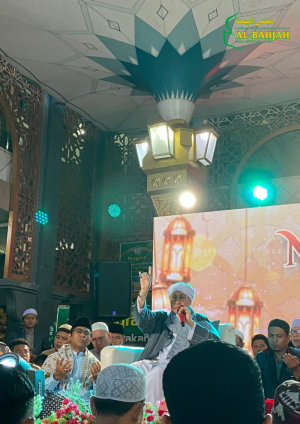 Munajat Kubro Menyambut Tahun Baru Islam 1446 H Bersama Buya Yahya: Menebar Cahaya Keimanan dan Harapan di Malam Pergantian Tahun
