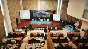 Rapat kerja yayasan Al-Bahjah Cirebon di Hotel Apita