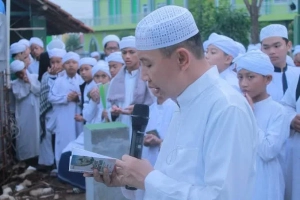 Sekolah Terbaik Islam Qurani Pondok Pesantren Al-Bahjah Buya Yahya