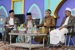 Rihlah Ilmiah Madrasah Ghozaliyyah Syafi’iyyah Sarang ke Al Bahjah